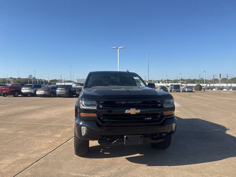 Used 2017 Chevrolet Silverado 1500 LT w/ All Star Edition image 4