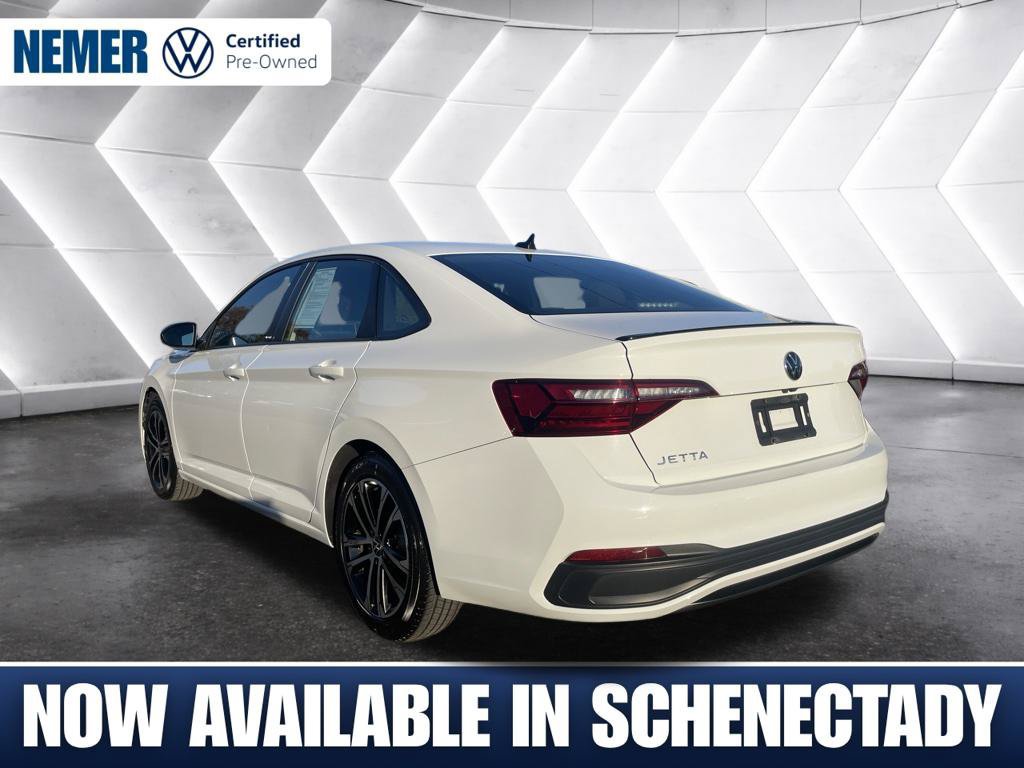 Used 2023 Volkswagen Jetta Sport FWD image 3
