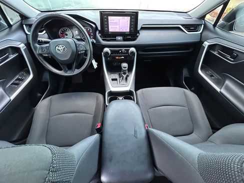 Used 2021 Toyota RAV4 LE image 53