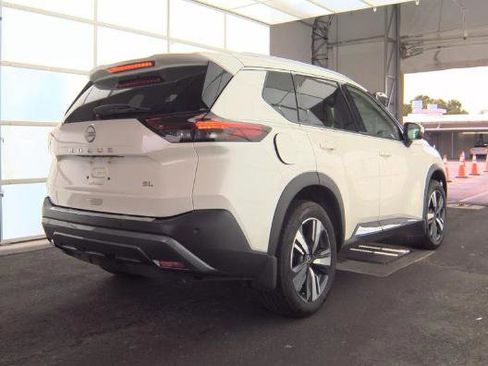 Used 2023 Nissan Rogue SL FWD image 5