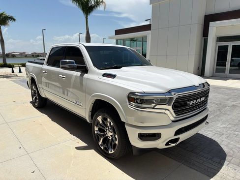 Used 2022 RAM 1500 Limited AWD/4WD image 5