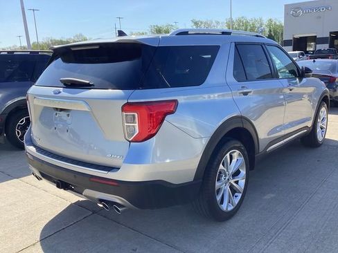 Used 2023 Ford Explorer Platinum w/ Technology Package AWD/4WD image 10