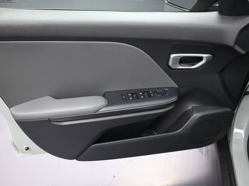 New 2026 Kia K4 FWD image 10