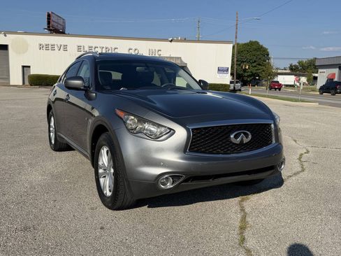 Used 2017 INFINITI QX70 AWD w/ Premium Package image 4