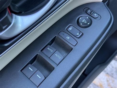 Used 2022 Honda CR-V EX-L image 22