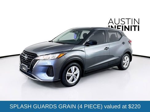 Used 2023 Nissan Kicks S image 3