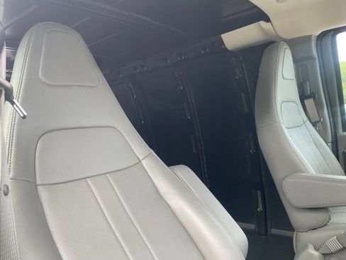 New 2025 GMC Savana 3500 Extended w/ Driver Convenience Package image 29
