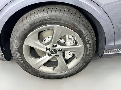 New 2026 Genesis GV70 2.5T Advanced AWD/4WD image 23