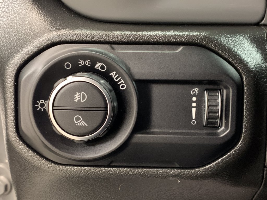 Used 2023 Jeep Gladiator Sport AWD/4WD image 24