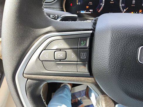 New 2026 Jeep Grand Cherokee L Limited w/ Limited Altitude Package image 24