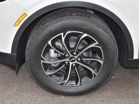 New 2026 Lincoln Nautilus Premier AWD/4WD image 67