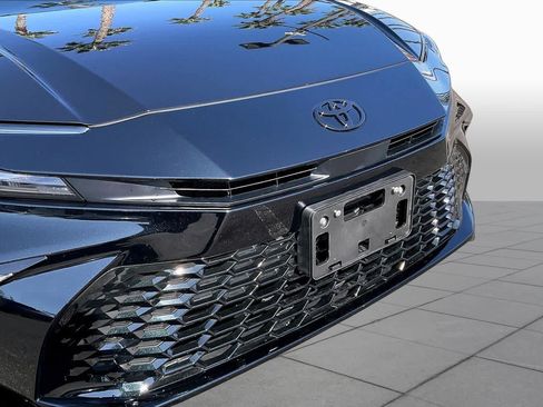 Certified 2026 Toyota Camry Hybrid w/ Multimedia Upgrade Package FWD image 29