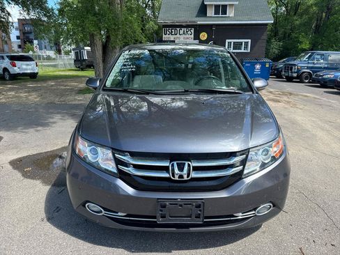 Used 2016 Honda Odyssey Touring image 2