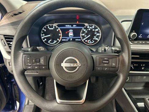 Used 2023 Nissan Rogue S AWD/4WD image 14