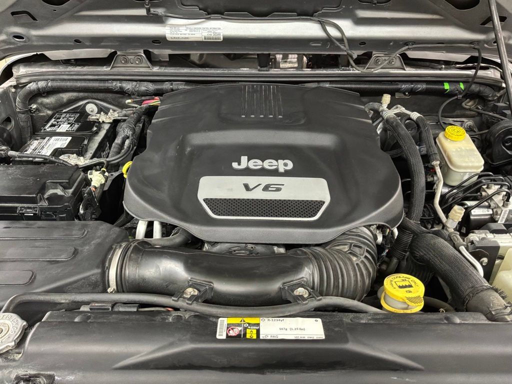 Used 2016 Jeep Wrangler Unlimited Sport w/ Quick Order Package 24S AWD/4WD image 29