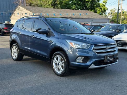 Used 2018 Ford Escape SE AWD/4WD image 1