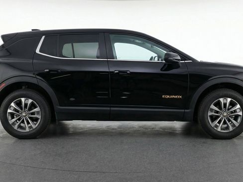 Used 2025 Chevrolet Equinox LT FWD image 11