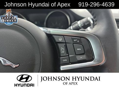 Used 2020 Jaguar E-PACE SE image 32