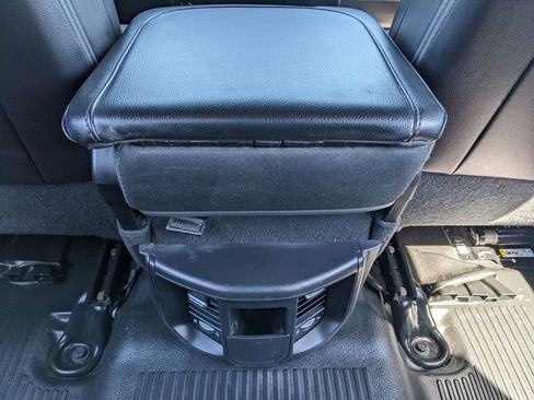 Used 2024 RAM 2500 Tradesman w/ Chrome Appearance Group image 36