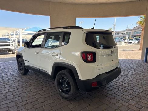 Used 2022 Jeep Renegade Sport AWD/4WD image 3
