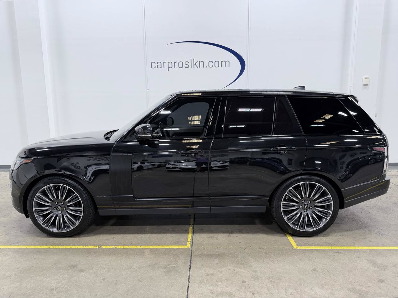 Used 2022 Land Rover Range Rover P525 Westminster Edition AWD/4WD image 4