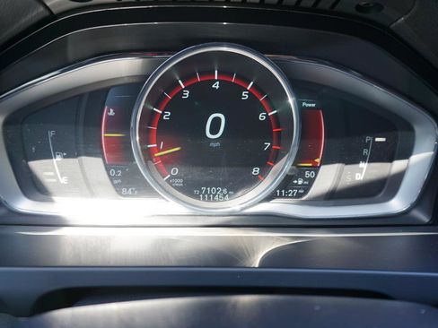 Used 2016 Volvo V60 T5 Cross Country w/ Convenience Package AWD/4WD image 19