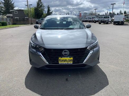 Used 2024 Nissan Sentra SV FWD image 8