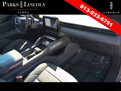 Used 2024 Lincoln Nautilus Premier w/ Jet Appearance Package image 10