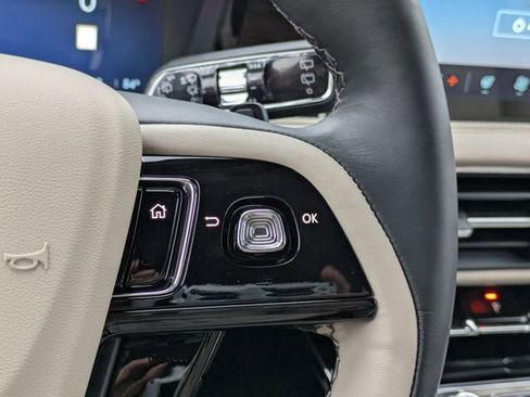 New 2026 Lincoln Corsair Reserve image 23