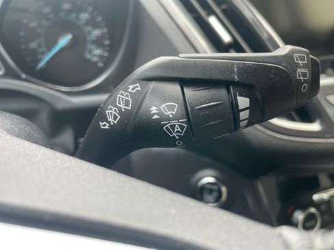 Used 2014 Ford Escape Titanium w/ Equipment Group 401A AWD/4WD image 18