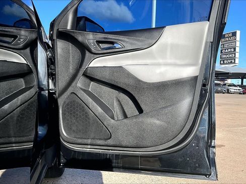 Used 2022 Chevrolet Equinox LT image 22