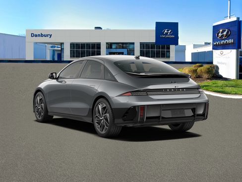 New 2024 Hyundai Ioniq 6 SEL image 9