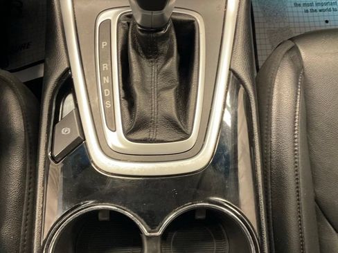 Used 2018 Ford Edge Titanium w/ Technology Package AWD/4WD image 30