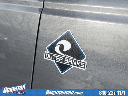 Used 2024 Ford Bronco Outer Banks image 5