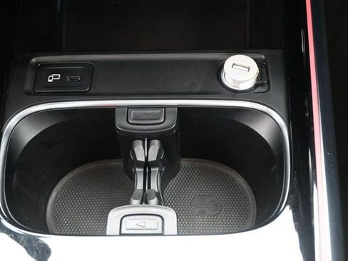 Used 2023 Mercedes-Benz GLA 250 image 3