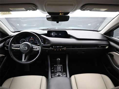 Used 2019 MAZDA MAZDA3 Sedan image 9