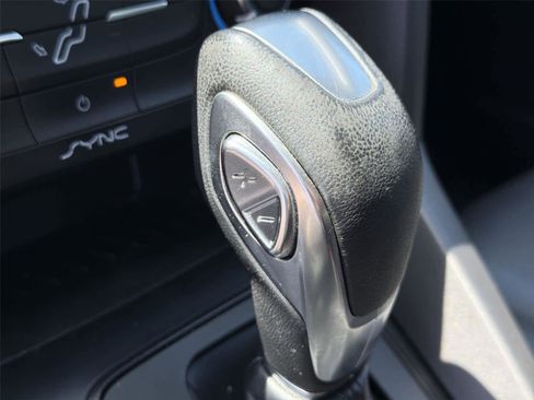 Used 2016 Ford Focus SE w/ Equipment Group 201A FWD image 37