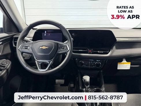 New 2026 Chevrolet TrailBlazer LT w/ LT Cold Weather Package FWD image 23