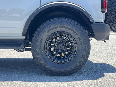 New 2026 Ford Bronco Outer Banks w/ Sasquatch Package AWD/4WD image 34
