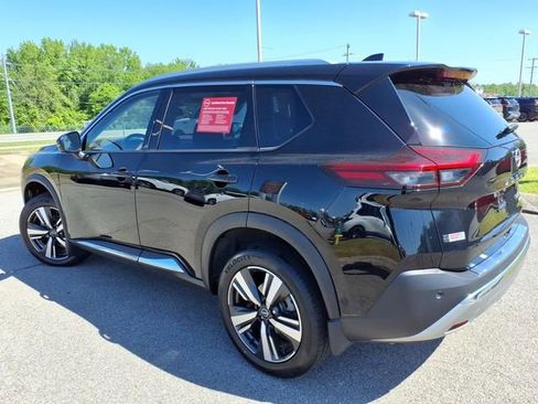 Certified 2023 Nissan Rogue Platinum w/ Platinum Premium Package AWD/4WD image 18