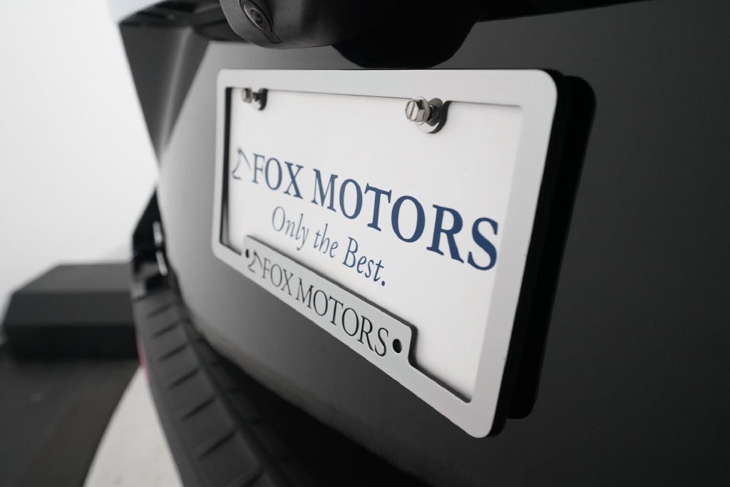 Used 2024 Ford Explorer XLT w/ Equipment Group 202A AWD/4WD image 38