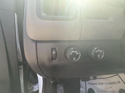 Certified 2019 Chevrolet Colorado W/T w/ Custom Special Edition image 22