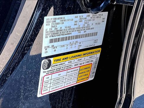 Used 2024 Ford Expedition Limited image 14