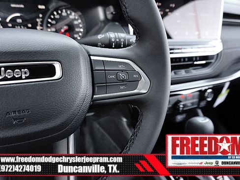 New 2026 Jeep Compass Latitude image 26