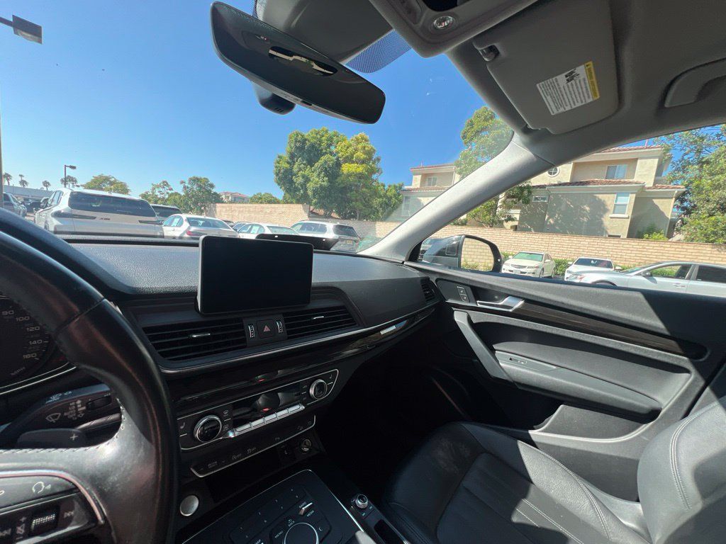 Used 2020 Audi Q5 2.0T Premium w/ Convenience Package AWD/4WD image 15