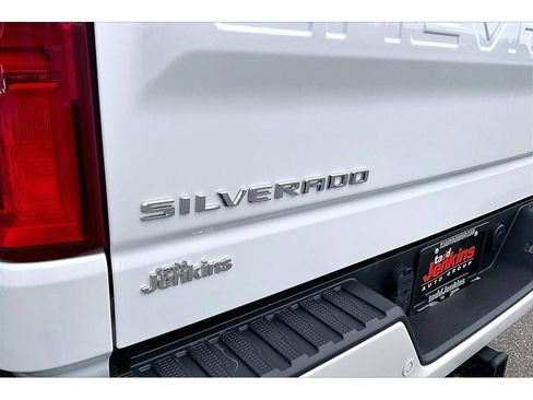 Used 2022 Chevrolet Silverado 1500 High Country AWD/4WD image 35