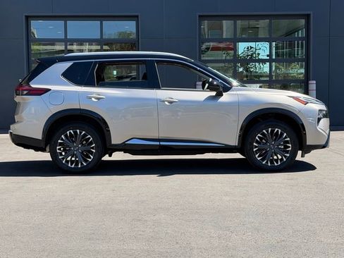 New 2026 Nissan Rogue Platinum AWD/4WD image 7