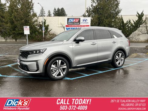Used 2023 Kia Sorento SX Prestige image 1