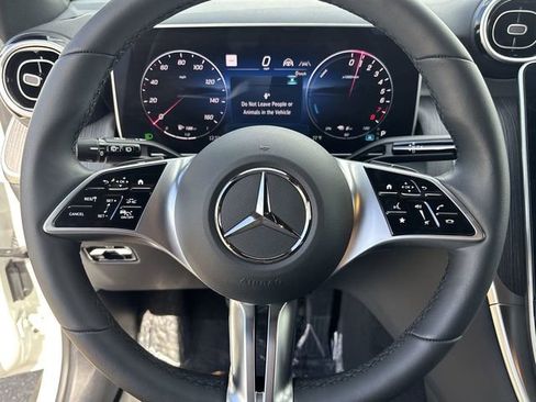 Used 2026 Mercedes-Benz GLC 350e 4MATIC w/ Driver Assistance Package image 21