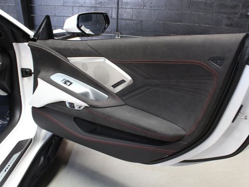 Used 2023 Chevrolet Corvette Z06 RWD image 40